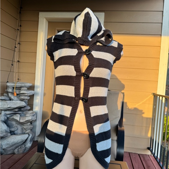 Gap Kids Striped Hooded Sleeveless Cardigan - Picture 1 of 9